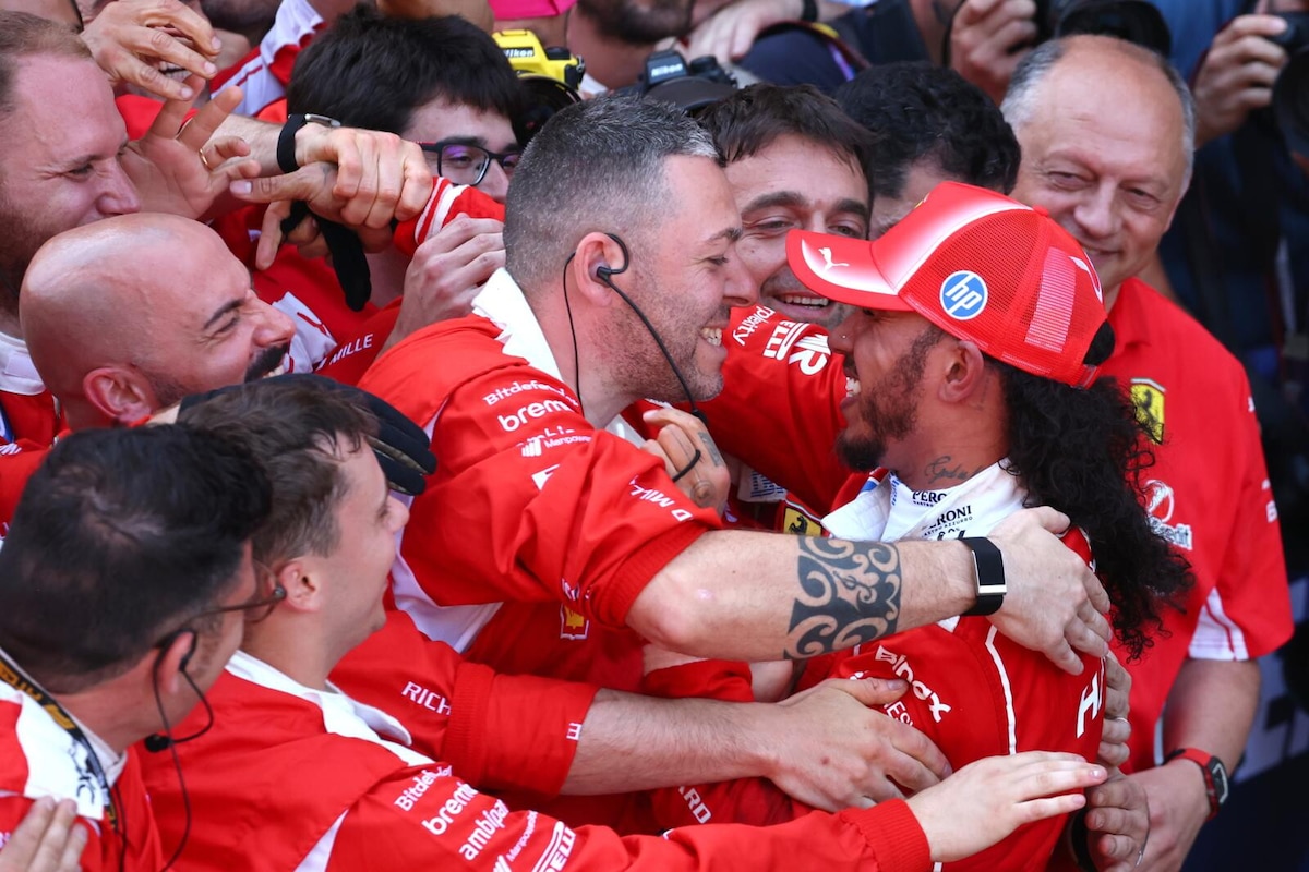 Lewis Hamilton vince la sua prima gara in Ferrari!