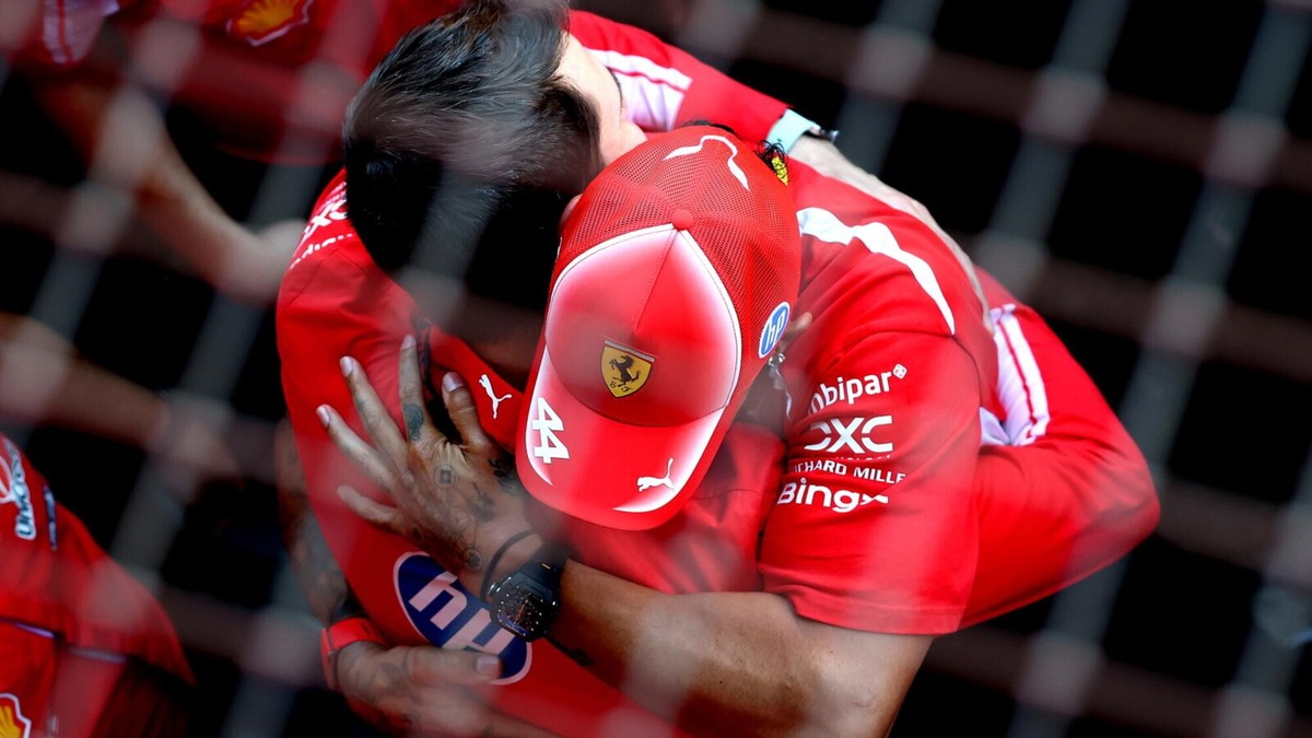 Hamilton e Ferrari, il sogno diventa realtà: la festa per la prima vittoria