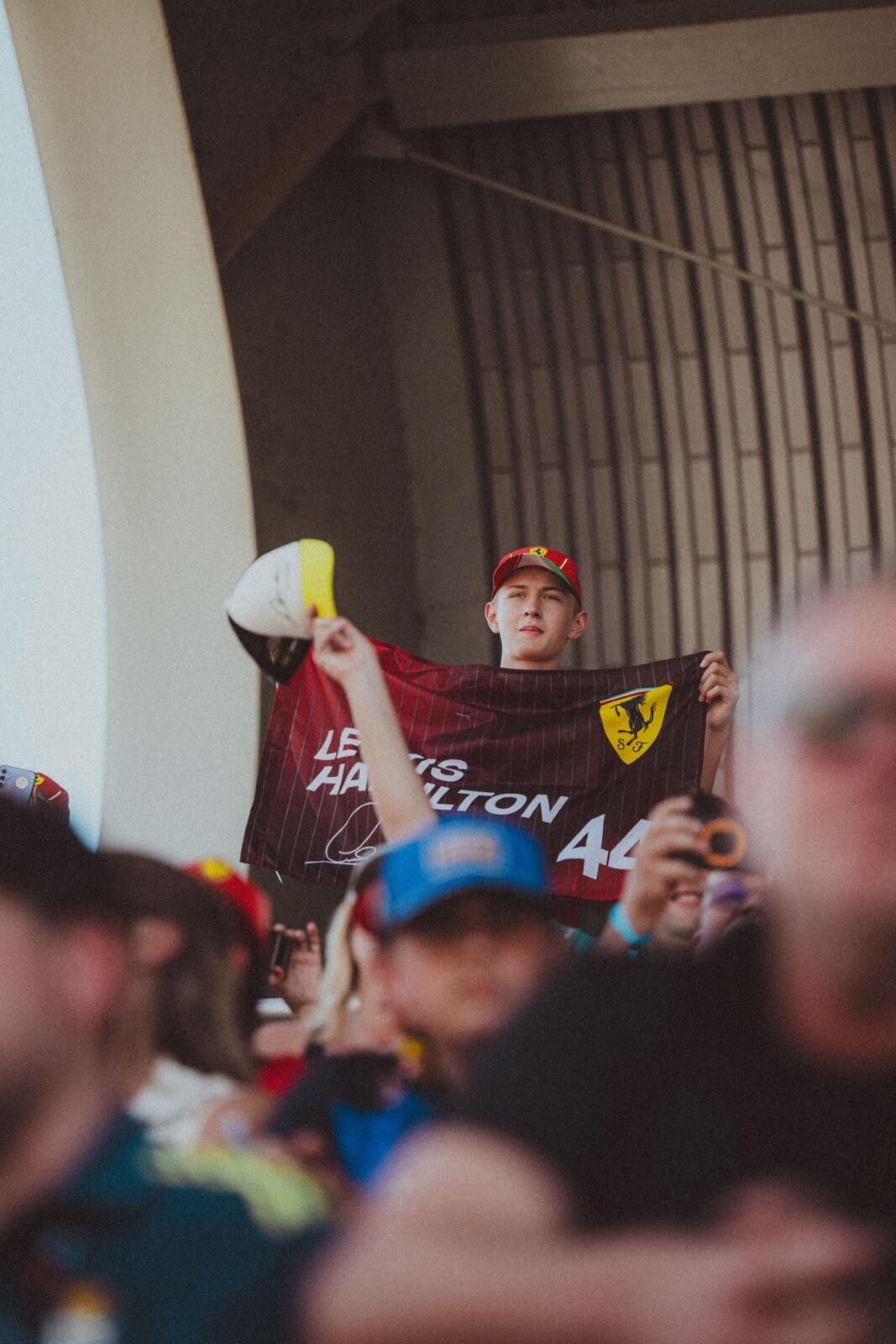 Barcellona celebra Hamilton: il calore dei tifosi dopo il trionfo