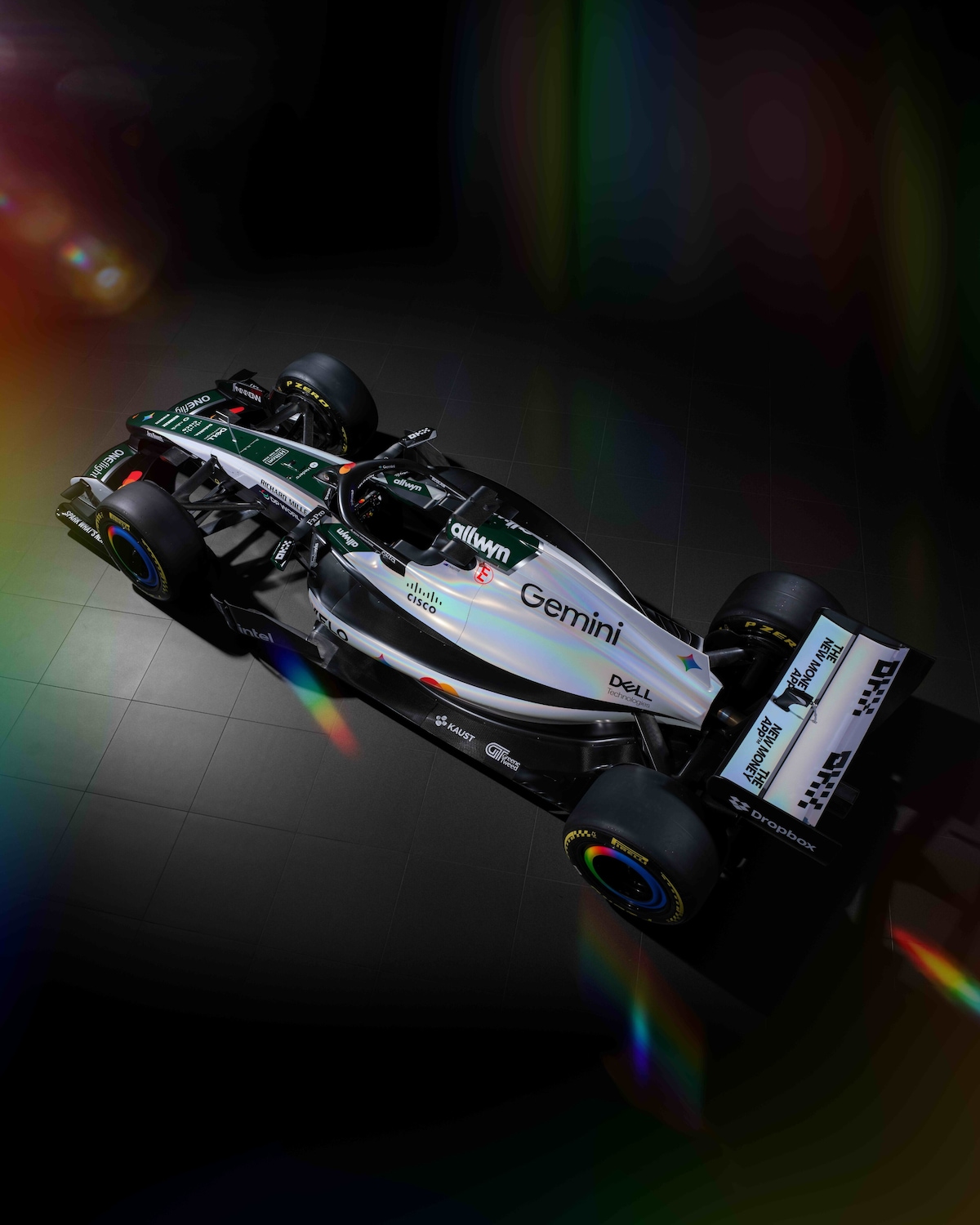 McLaren "in bianco" a Silverstone: livrea speciale per il GP di casa