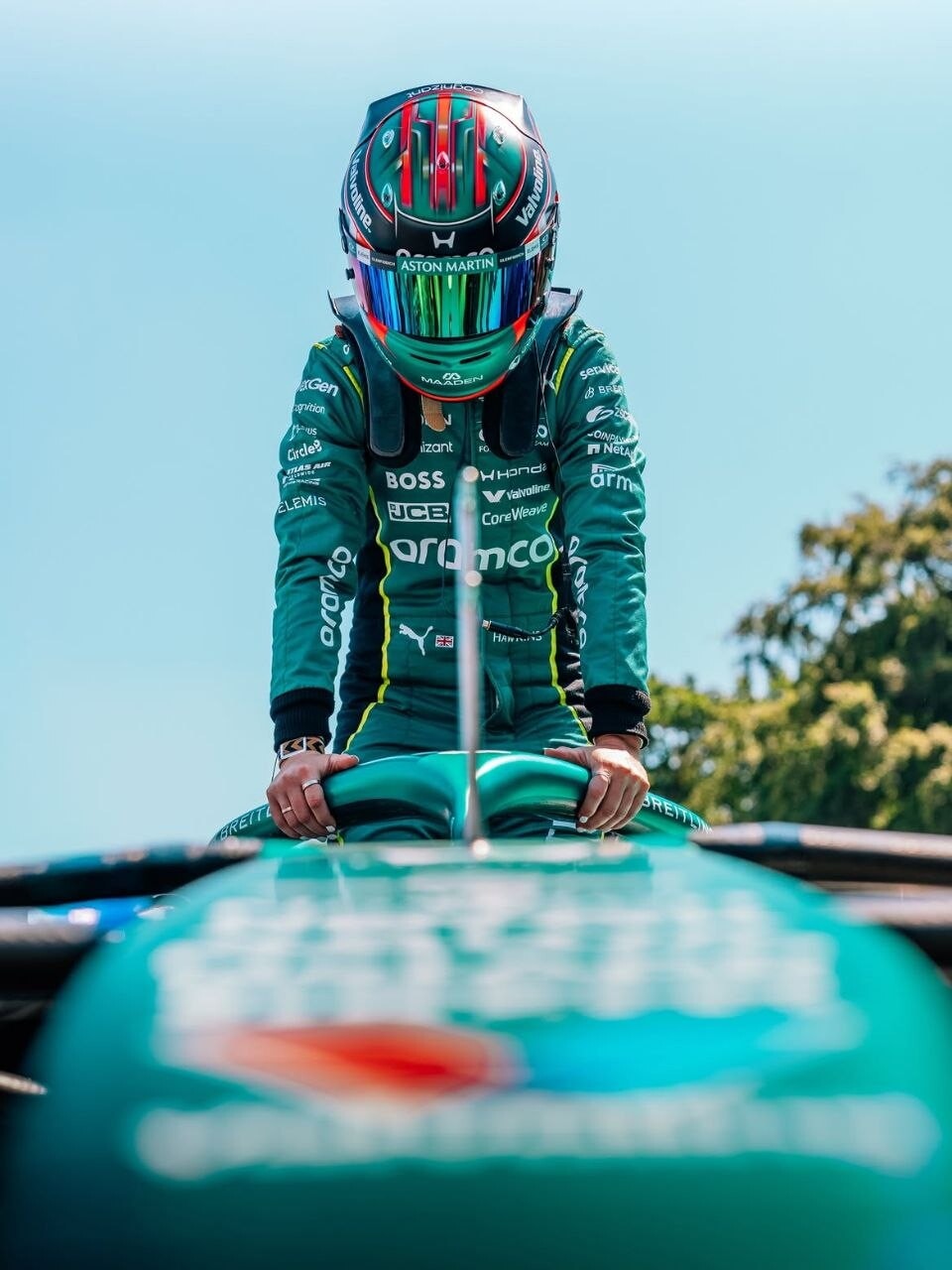 Jessica Hawkins torna al volante di una F1 a Goodwood