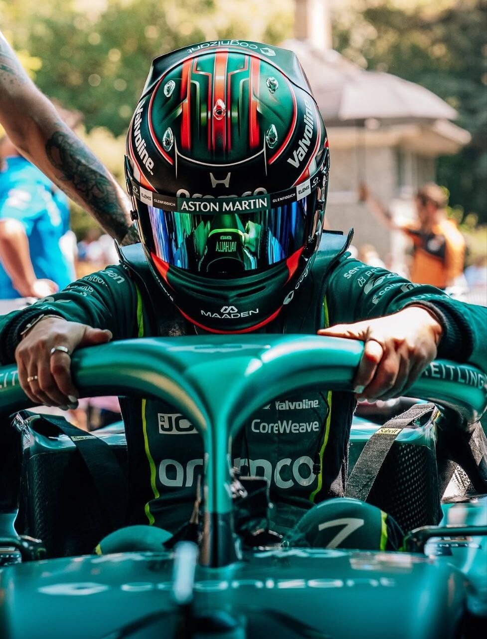 Jessica Hawkins torna al volante di una F1 a Goodwood
