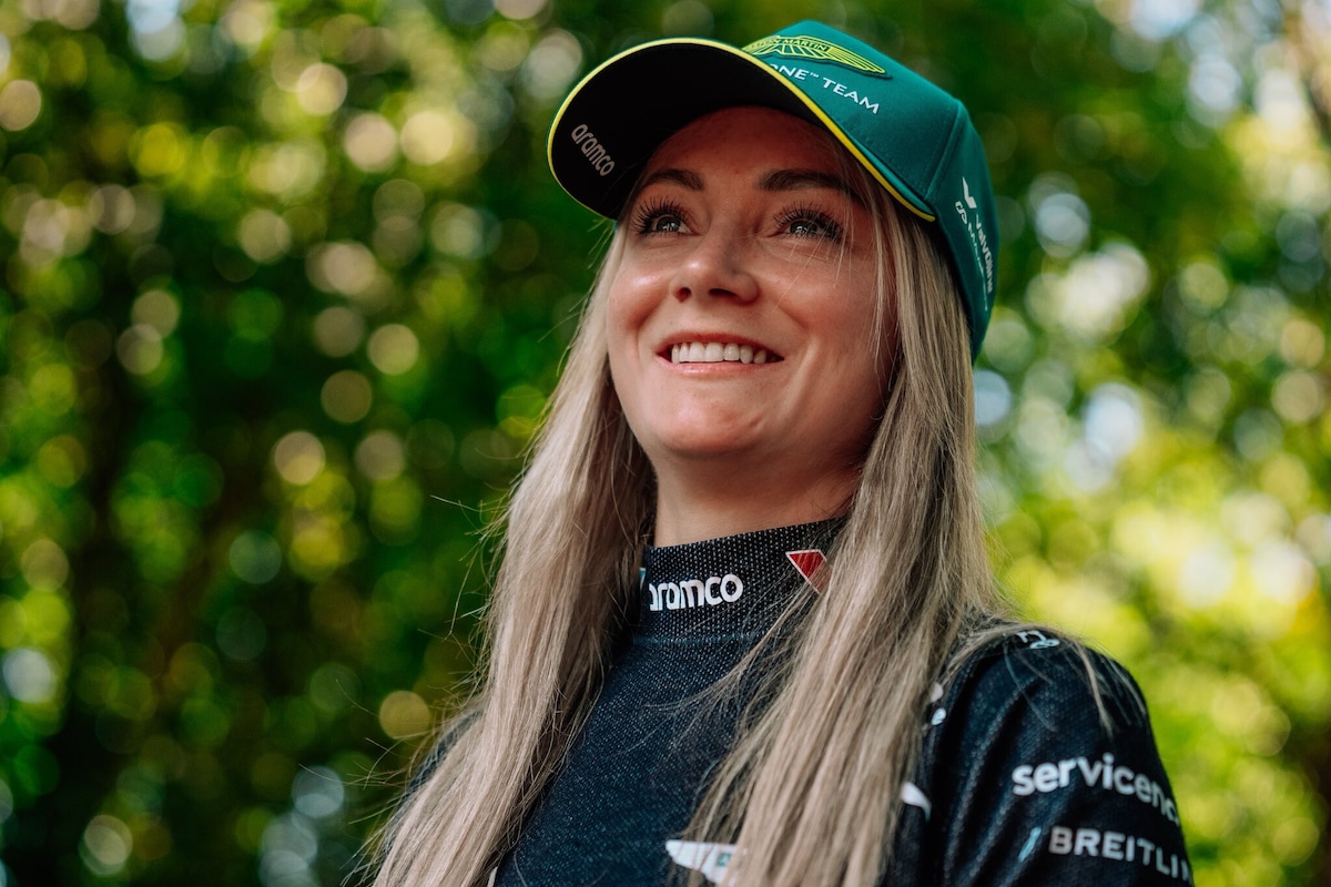 Jessica Hawkins torna al volante di una F1 a Goodwood