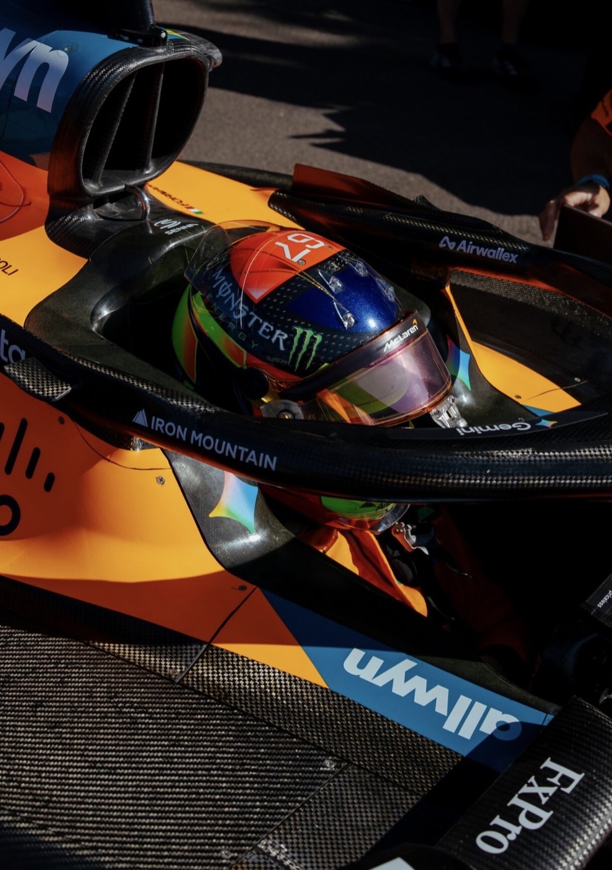 Fornaroli accende Goodwood al volante della McLaren