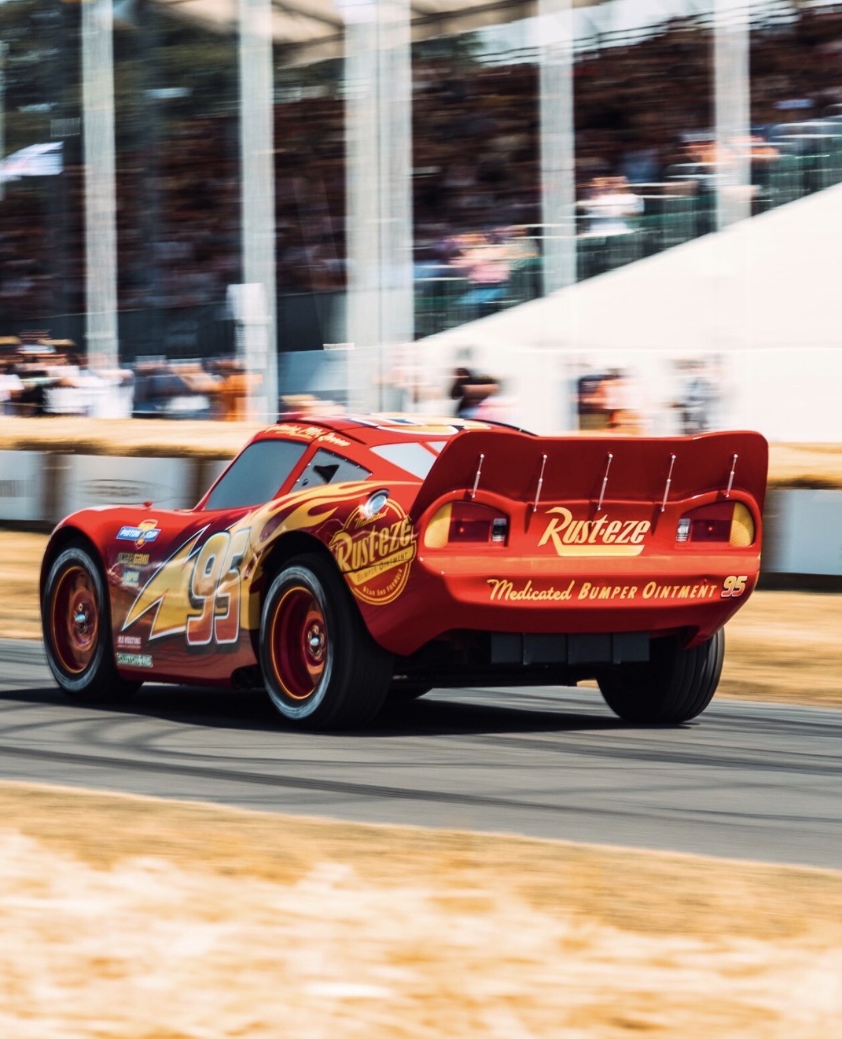 Un ospite speciale a Goodwood: c’è Saetta McQueen