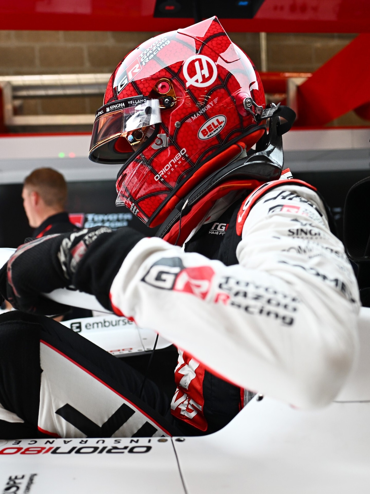 Ocon come Spider-Man a Spa: casco speciale dedicato al supereroe Marvel