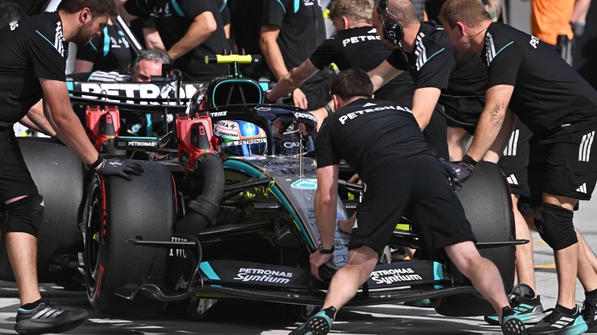 Mercedes ed il primo sabato senza pole: la W17 non scalda le gomme