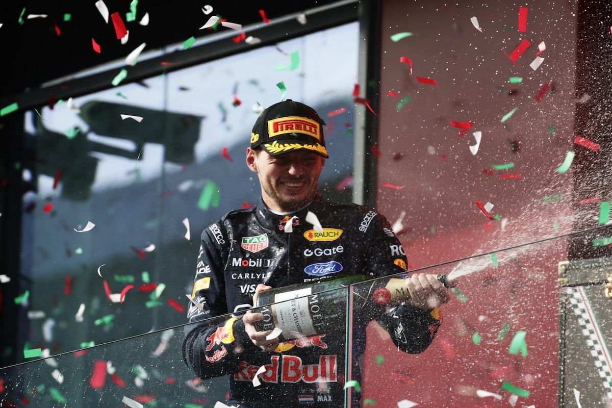 Il podio in Ungheria. La festa dei due campioni iridati e Antonelli