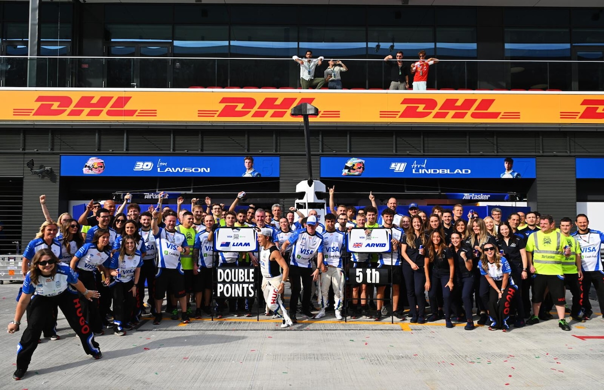 Racing Bulls festeggia il quinto posto in classifica