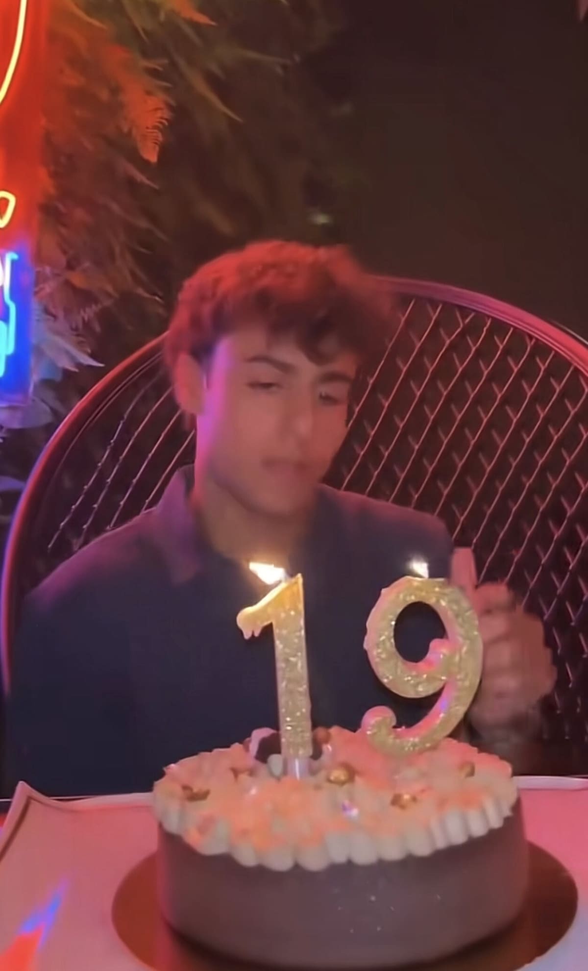 Arvid Lindblad, 19 anni lontano dai riflettori: la festa in famiglia