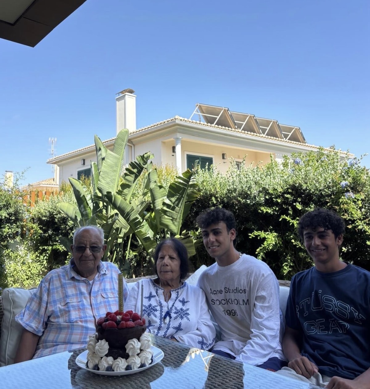 Arvid Lindblad, 19 anni lontano dai riflettori: la festa in famiglia