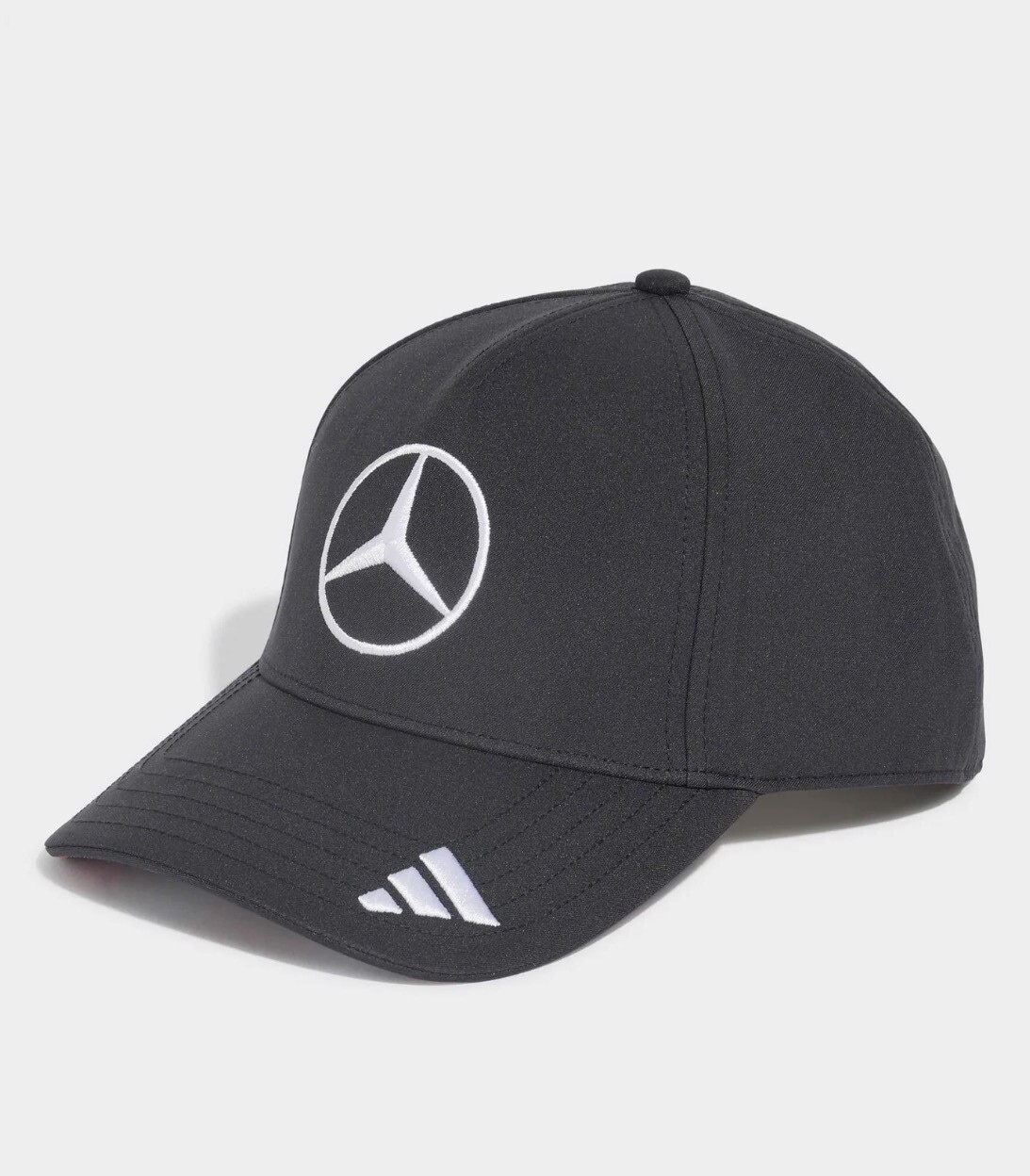 Mercedes si prepara per Monza con una collezione tra F1 e ciclismo