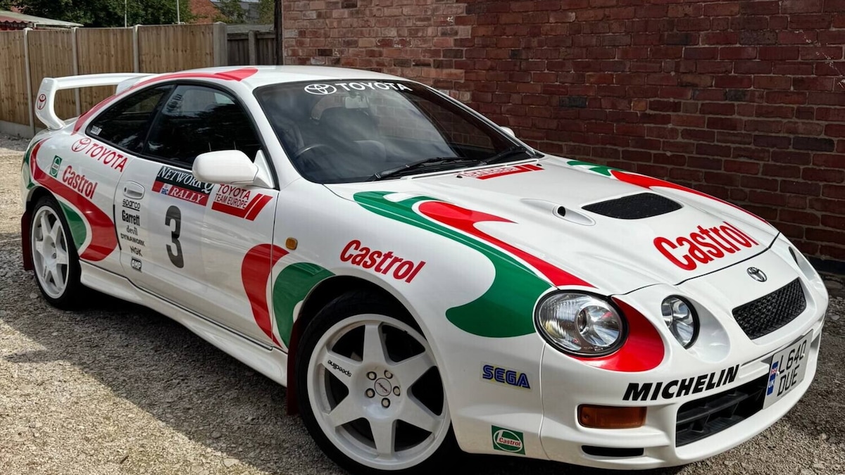 Toyota Celica GT-Four ST205, al prezzo di un suv puoi guidare un pezzo di storia del rally