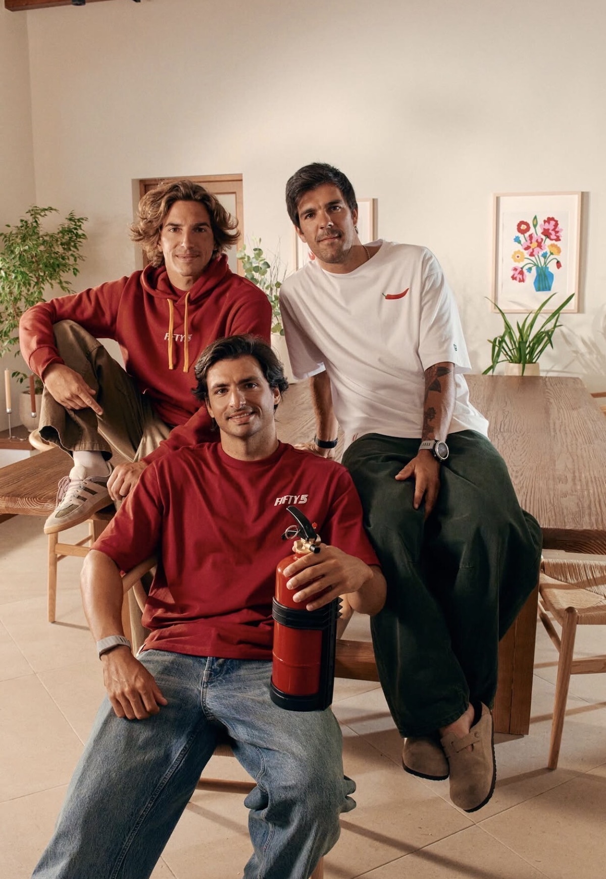 Carlos Sainz presenta TEAM FIFTY5, la collezione dedicata a Madrid
