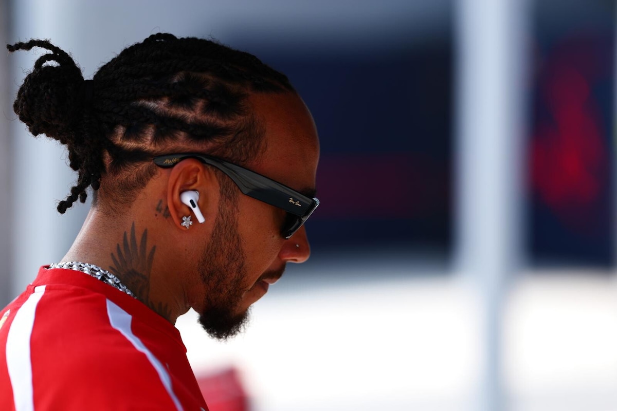 Si accendono i riflettori sul paddock di Sepang