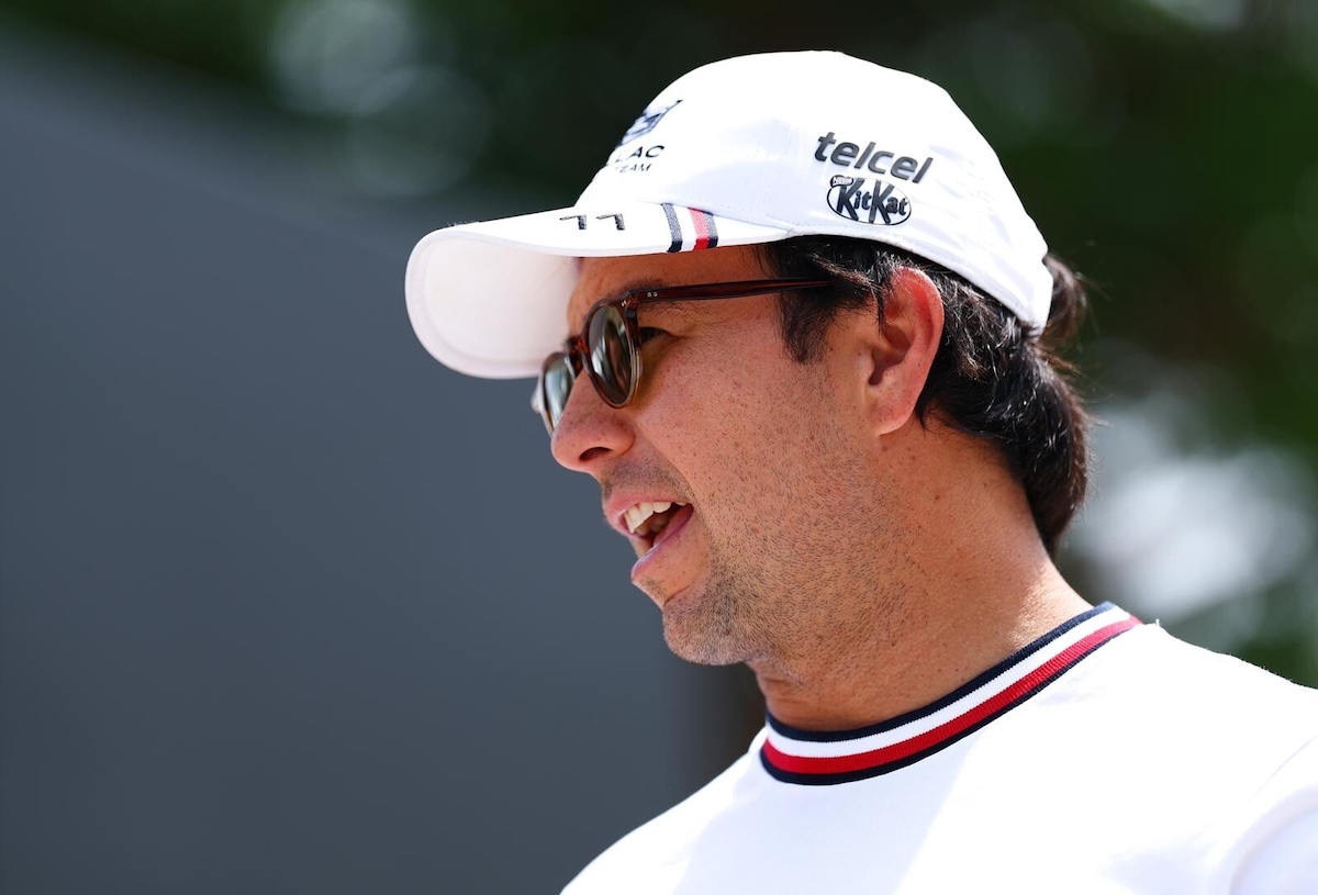 Si accendono i riflettori sul paddock di Sepang