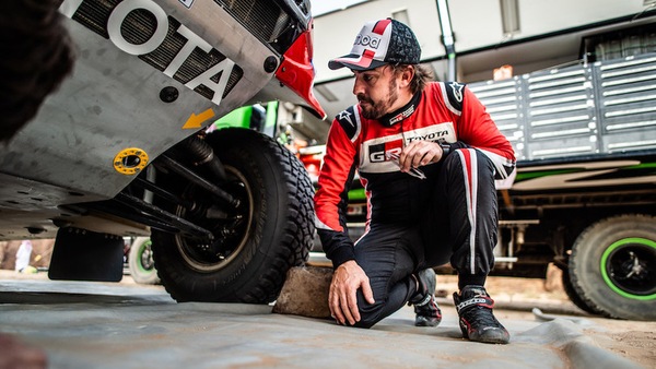 Alonso, preparativi alla Dakar 2020 in Arabia