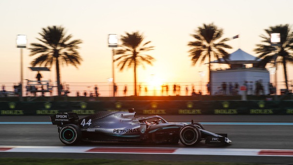 Hamilton, GP Abu Dhabi: esperimenti del venerdì