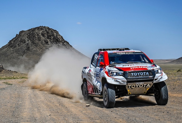 Dakar 2020, stretta su smartphone e road-book