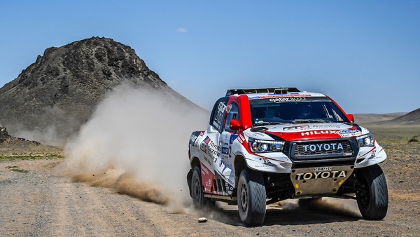 Dakar 2020, stretta su smartphone e road-book