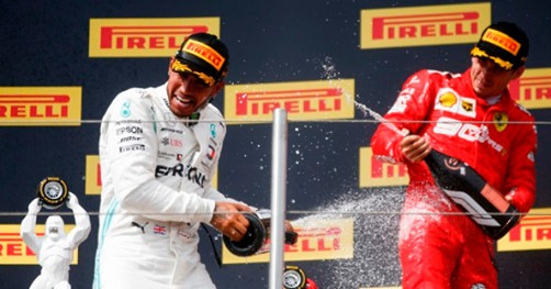 L’idea di Hamilton alla Ferrari continua a dividere i tifosi