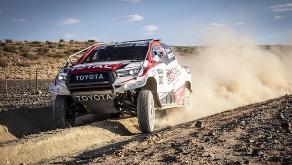 Dakar 2020, finire il rally-raid è la priorità di Alonso