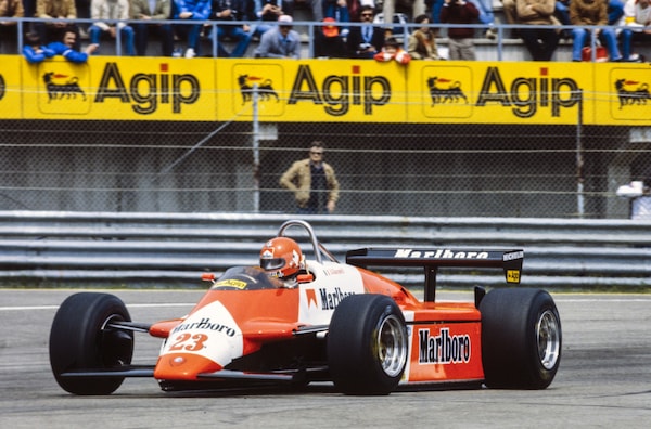 Sbancano le immagini dei piedi di Giacomelli con l’Alfa Romeo F.1!