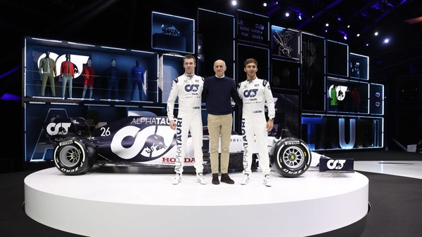 Kvyat: "AT01 evoluzione della STR14"