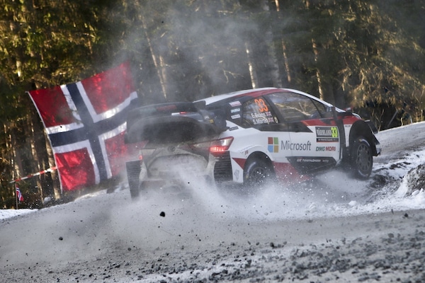 WRC, Rally di Svezia: Evans sempre leader