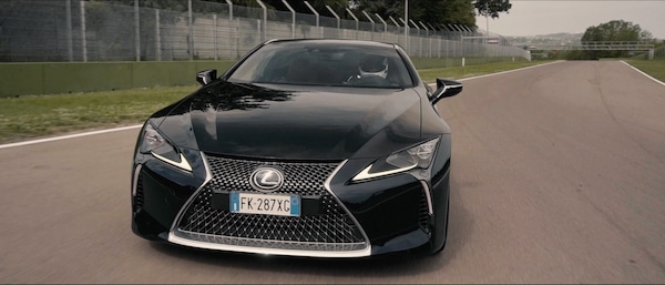 Hot Lap di Riccardo Piergentili: Lexus LC 500h Sport+