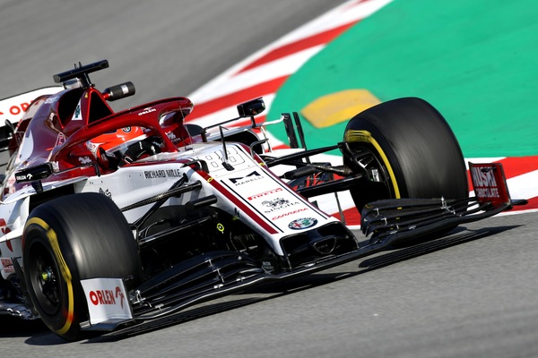 Test Barcellona 2: Kubica vola, poi c'è Verstappen