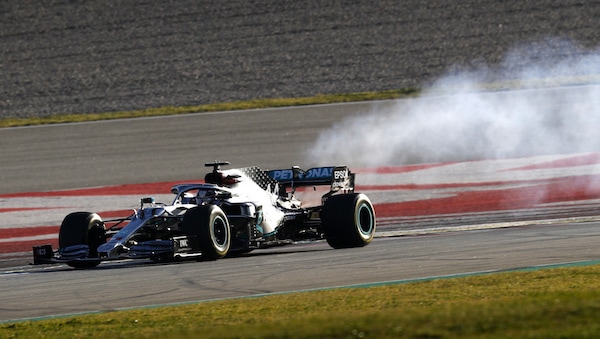 Hamilton preoccupato dall'affidabilità della power unit