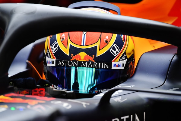 Test Barcellona: Verstappen insidia la Mercedes