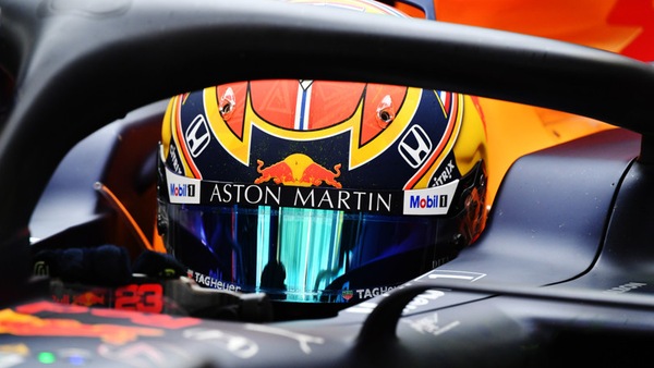 Test Barcellona: Verstappen insidia la Mercedes