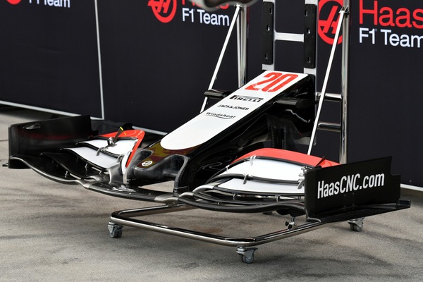 GP Australia: meccanici McLaren e Haas in isolamento, sospetto Coronavirus