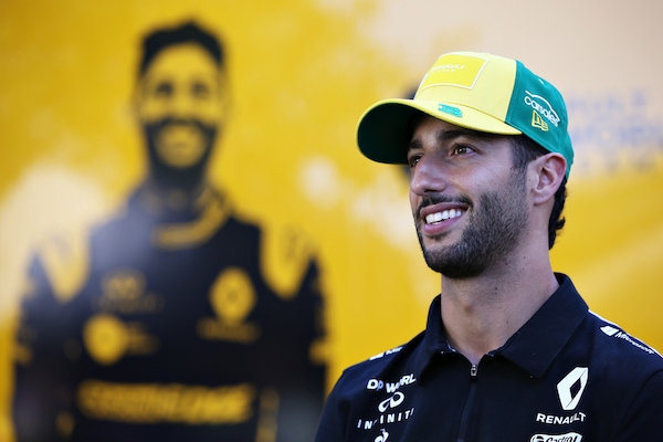 Ricciardo saluta l'Italia: "Vi penso tutti, torneremo più forti"
