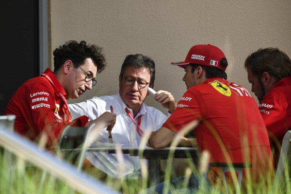 Ferrari, stop a produzione e Gestione Sportiva
