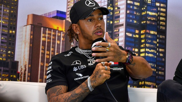 Hamilton: 'Che vuoto senza corse! Usciamo migliori dal coronavirus'