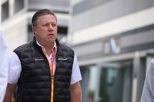 McLaren, Brown: "Ferrari non è una famiglia felice, per noi Vettel mai un'opzione"
