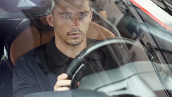 Il fascino di Leclerc esaltato da Lelouch