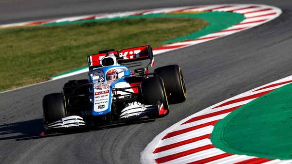 Russell, sogno Mercedes: "A chi non piacerebbe correre con loro?"