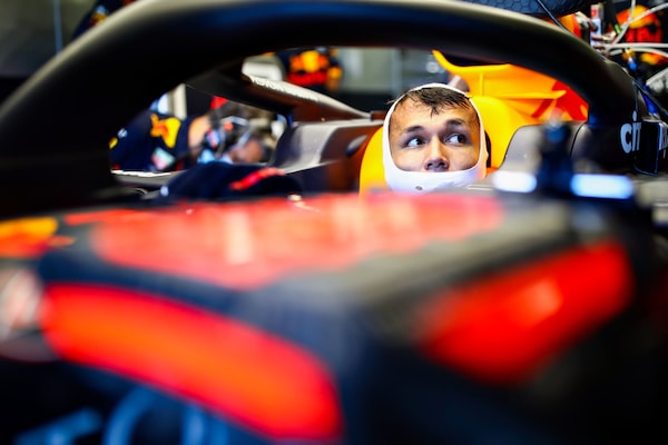 F1, test Red Bull Albon: "Dopo cinque o sei giri era già tutto normale"