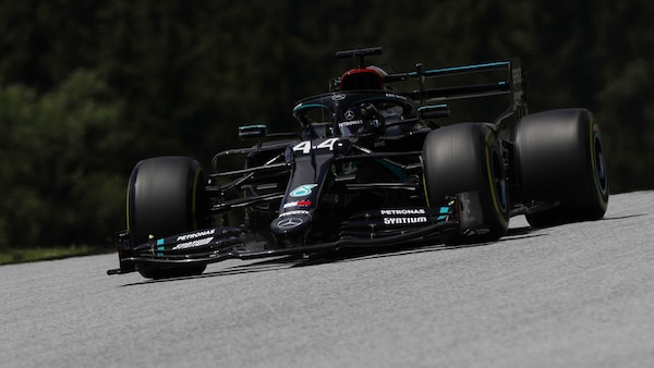 Gp Austria, Hamilton tuona: "Le trattative di rinnovo non sono ancora cominciate!"