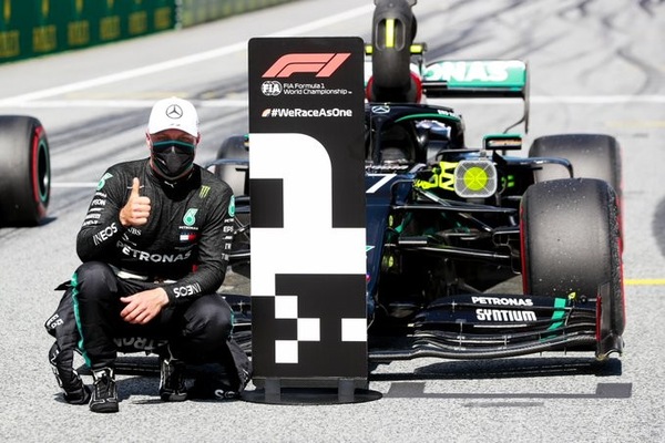 Gp Austria, pole Bottas: "Sensazione speciale: spinto la vettura al limite"
