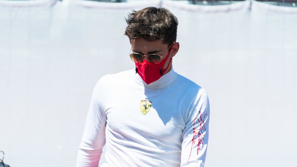 GP Austria, alcuni piloti si inginocchieranno, Leclerc no