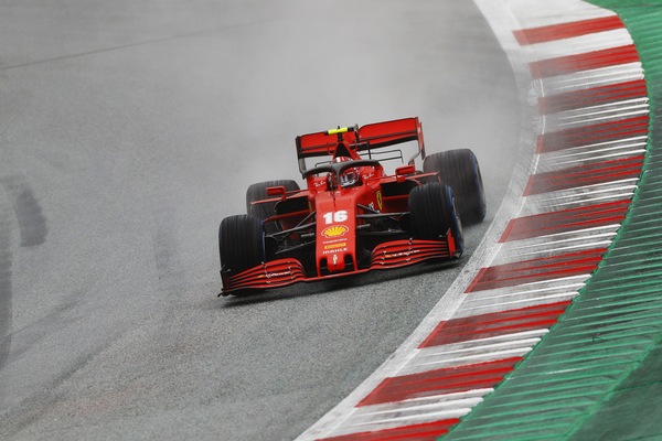 Gp Stiria, Leclerc qualifica da incubo: penalizzato di tre posizioni, partirà 14°