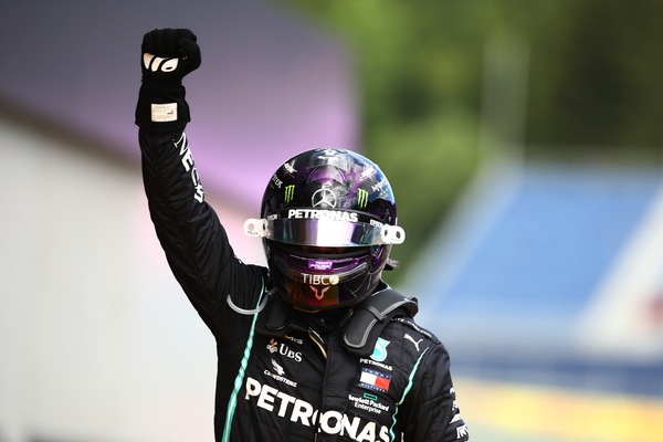 Gp Stiria: domina Hamilton, la Ferrari fa harakiri