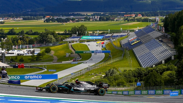 Hamilton: 'Ravviviamo gara-2 a Silverstone. Le gomme non bastano'