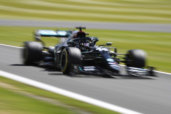 Gp Gran Bretagna, qualifiche: Hamilton, che pole! Leclerc 4° ma investigato, Vettel 10°