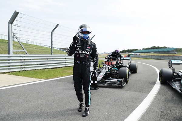 Qualifiche Gp 70° Anniversario: super pole Bottas, Ferrari sprofondo rosso